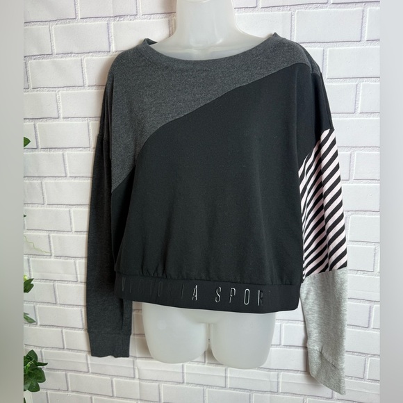 Victoria's Secret Sport Colorblock Crewneck Sweatshirt/size XL - Picture 10 of 10
